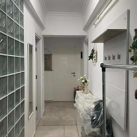 Solid House - Sea View Apartmán